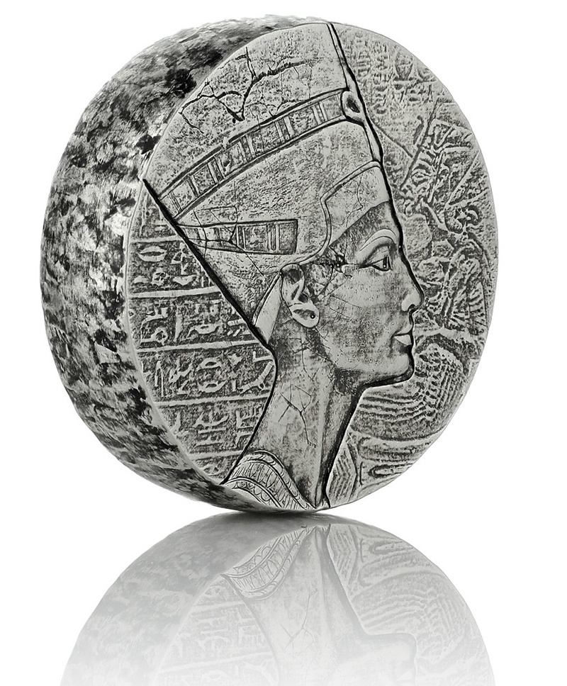 2017 Queen Nefertiti 5-Ounce Silver Coin - $149.50